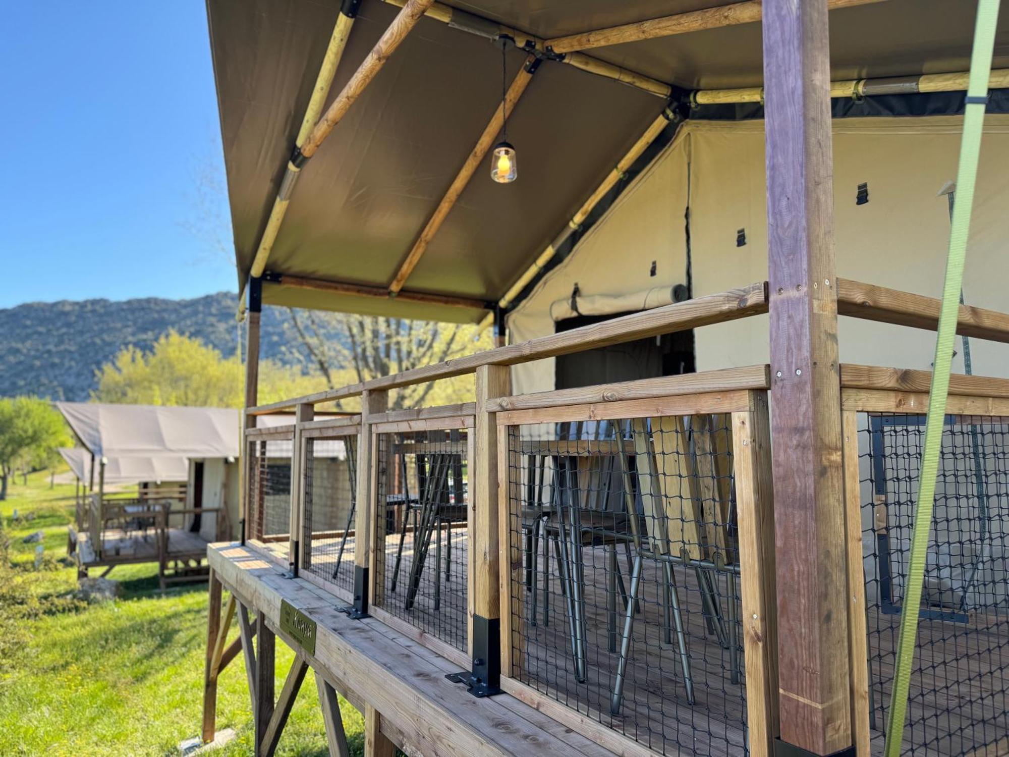 Campasun Camping De L'Aigle Aiguines Extérieur photo